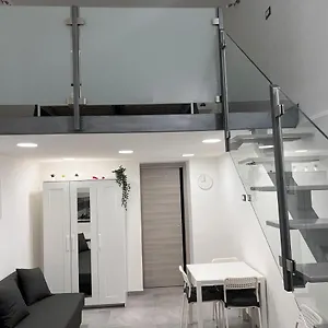Emilyhouse Apartament Katania